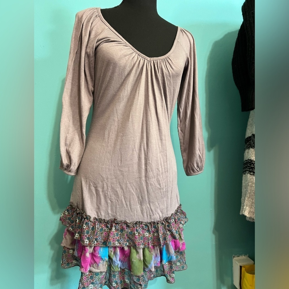 #217 Ruffle dress - Picture 2 of 10